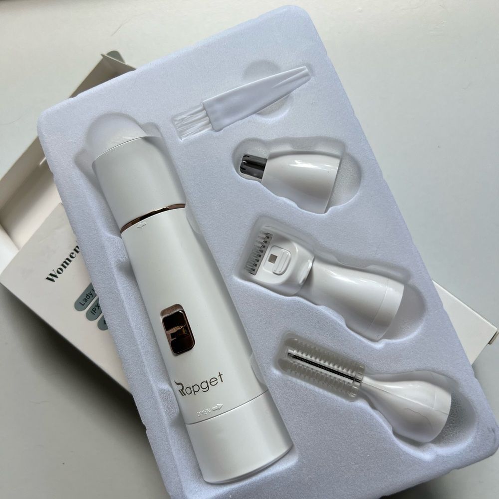 Women’s 4-in-1 Electric Rechargeable Shaver with 4 attachments New in Box